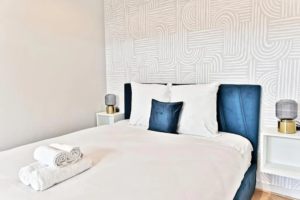 Appartement Spacieux Et Paisible Paris 19Eme - II 0*,