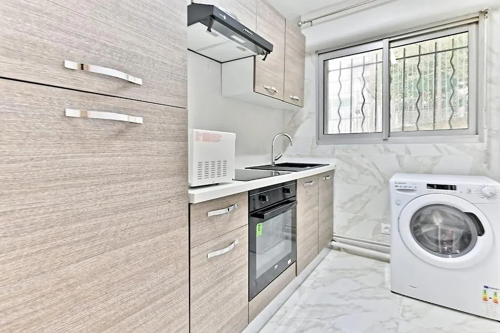 Appartement Spacieux Et Paisible Paris 19Eme - II شقة
