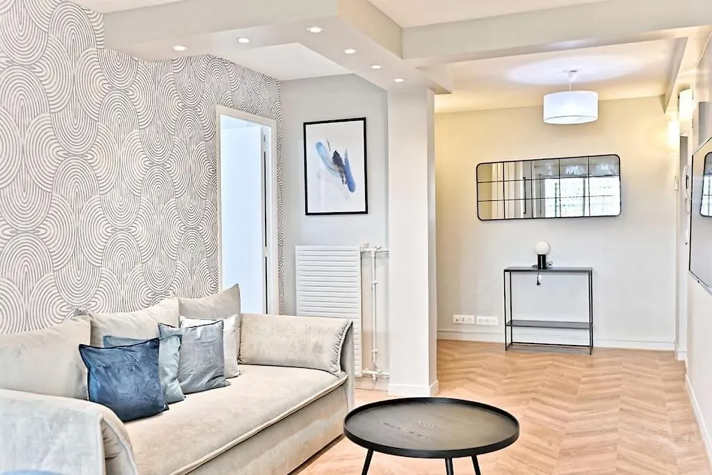 Appartement Spacieux Et Paisible Paris 19Eme - II 0*,